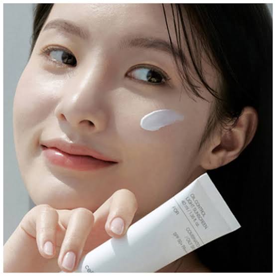 Celimax Oil Control Light Sunscreen SPF 50+ PA++++ - 40ml
